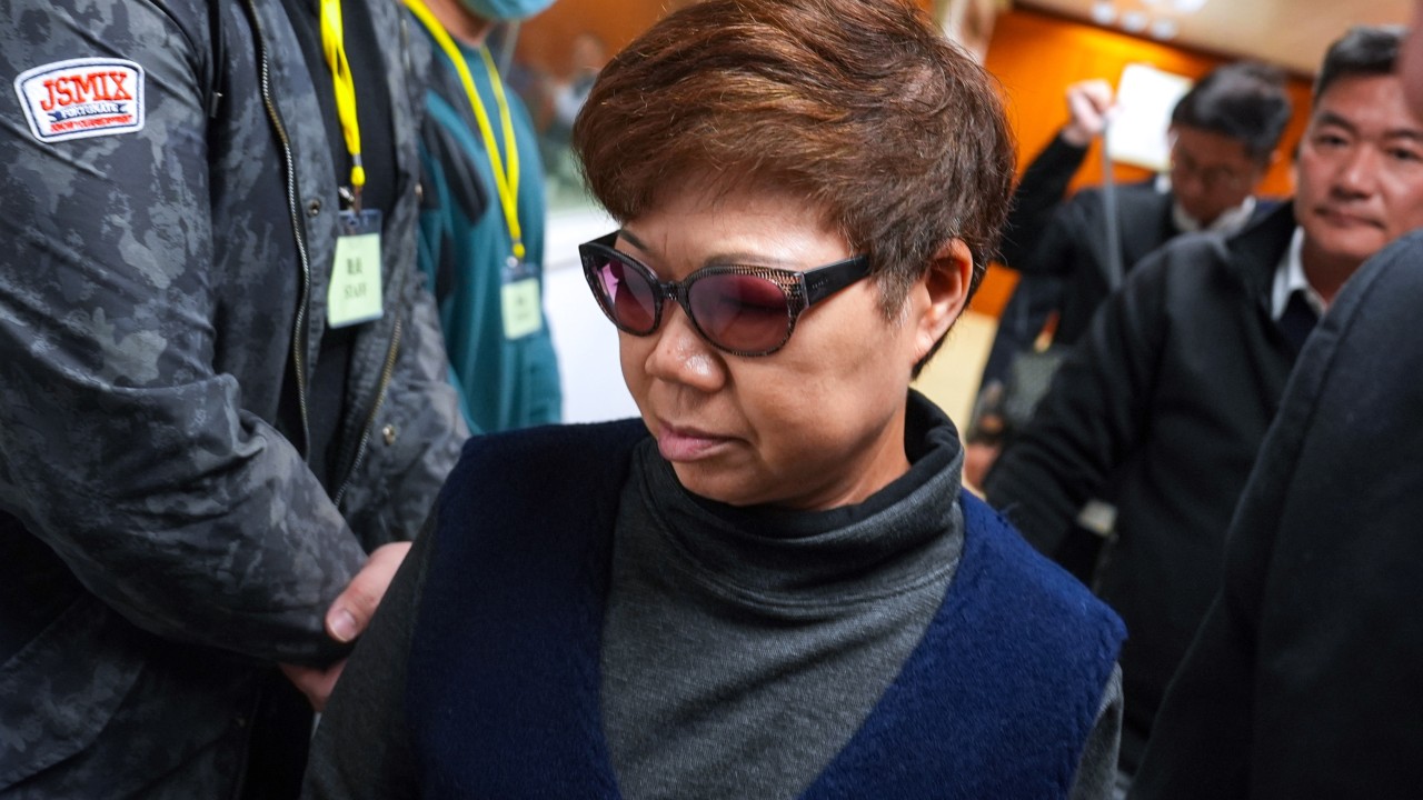 Hong Kong'da Vekil Oy Skandalı: Peggy Wong İstifa Etti