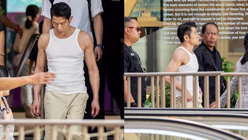 Hong Konglu yıldız Aaron Kwok Singapur'da görüldü