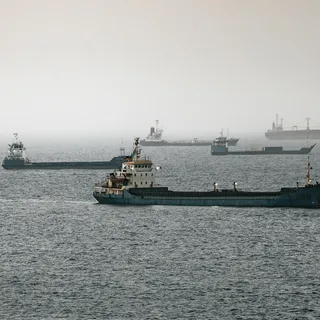 Hürmüz Boğazı’nda İran’dan 3 Gemiden 2’sine Füze Saldırısı