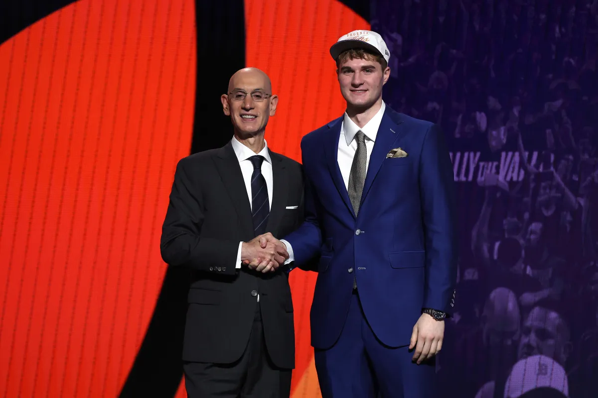 Hornets Yaz Ligi Fikstürü: Her Şeyden Biraz Var