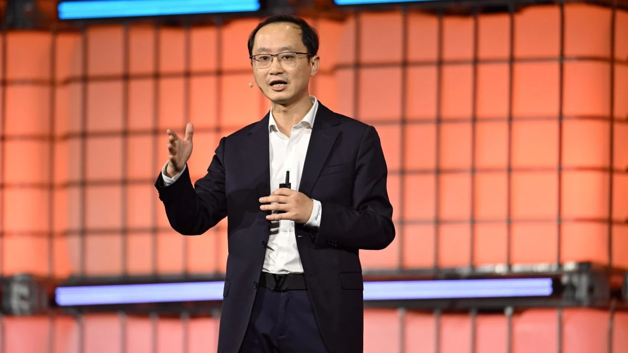 Huawei, Latin Amerika'ya Yapay Zeka Çipi Göndermeyi Düşünüyor