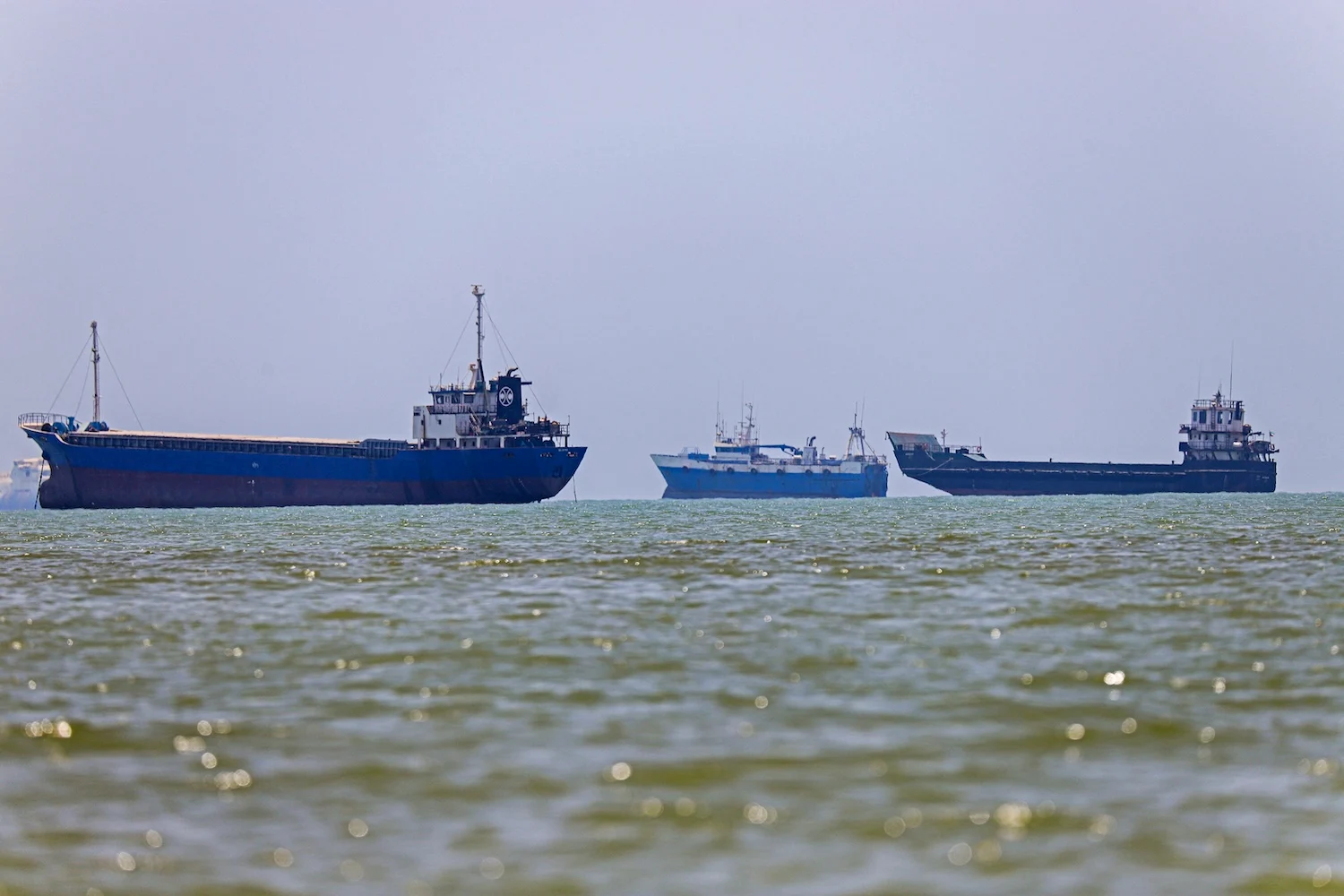 Hürmüz'de İran Anlaşması Belirsizliği: Petrol ve Deniz Ticareti Tehlikede