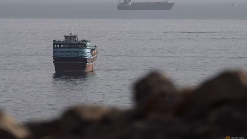 Hürmüz Boğazı Belirsizliği Petrolü Yükseltiyor