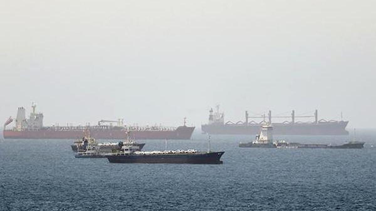 Hürmüz Boğazı'nda Togo bayraklı tanker İran Devrim Muhafızları tarafından durduruldu