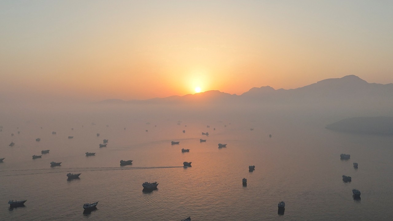 Hürmüz Boğazı'nda mahsur kalan Hong Kong gemileri güvende