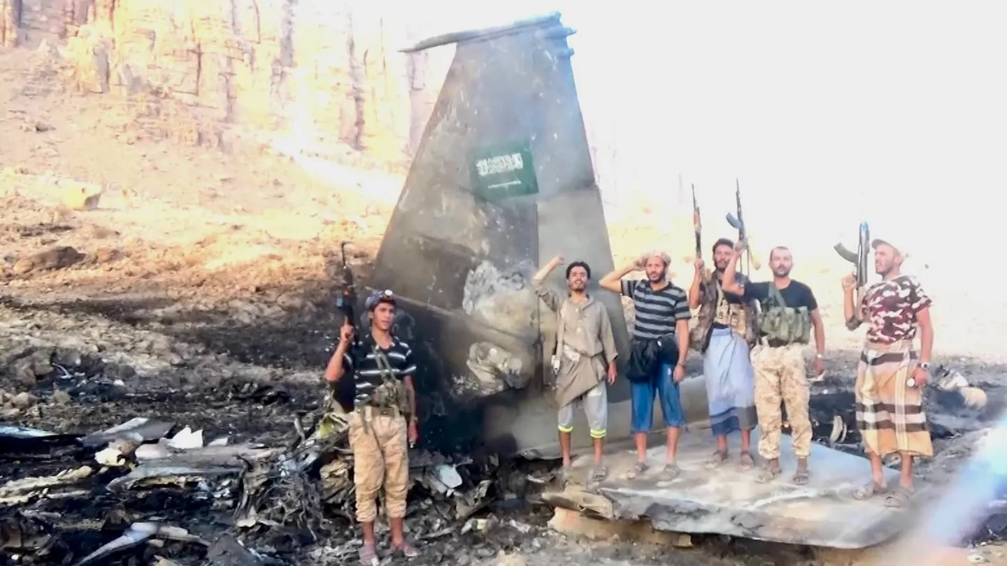 Husiler Suudi F-15'ini Düşürdüğünü İddia Etti