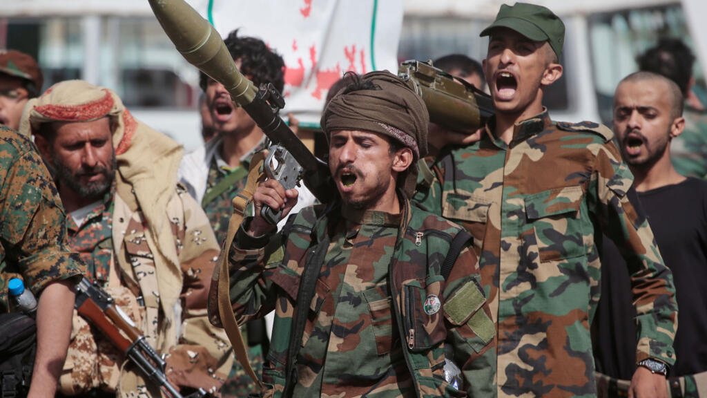 Husiler Suudi Üsse Saldırı Düzenledi: Yemen'de Çatışmalar Şiddetlendi