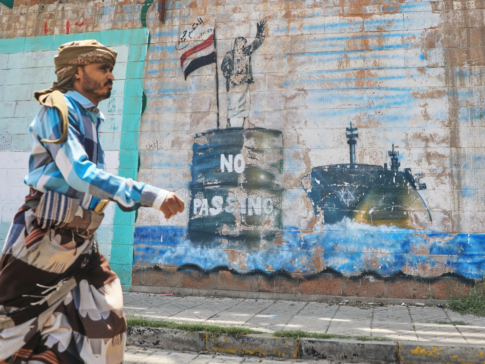 Husiler Yemen'de savaş ekonomisini genişletiyor