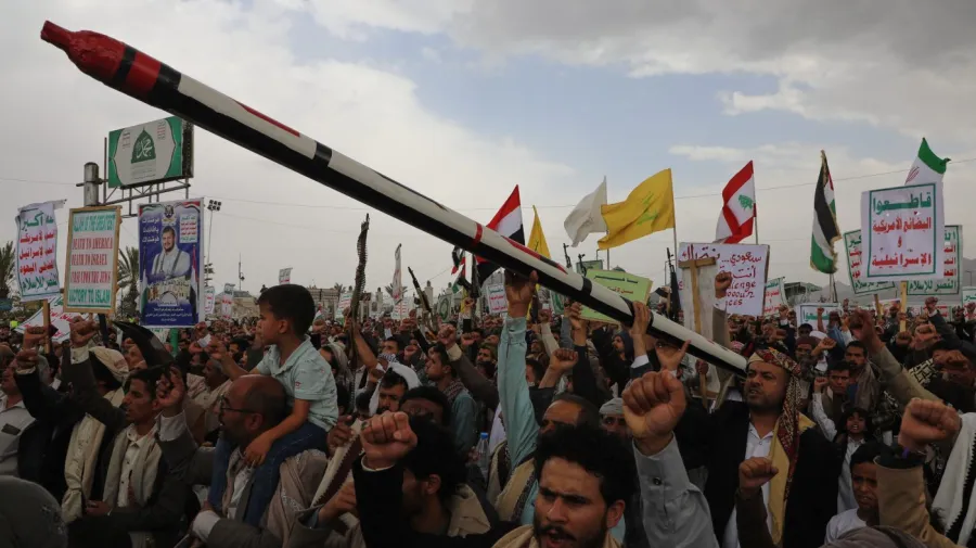 Husilerin Marib saldırısı Yemen'de savaşın yayılacağı endişesini artırdı