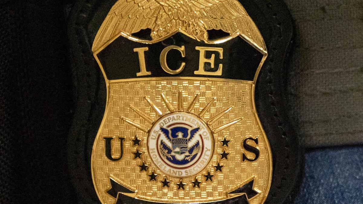 ICE Ajanı Minnesota'da Tutuklandı: Saldırı ve Yalan Suçlamaları
