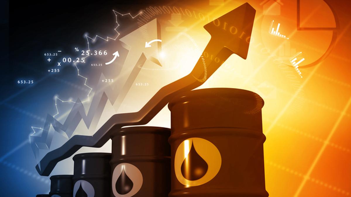 IEA: Petrol piyasasında normalleşme zor