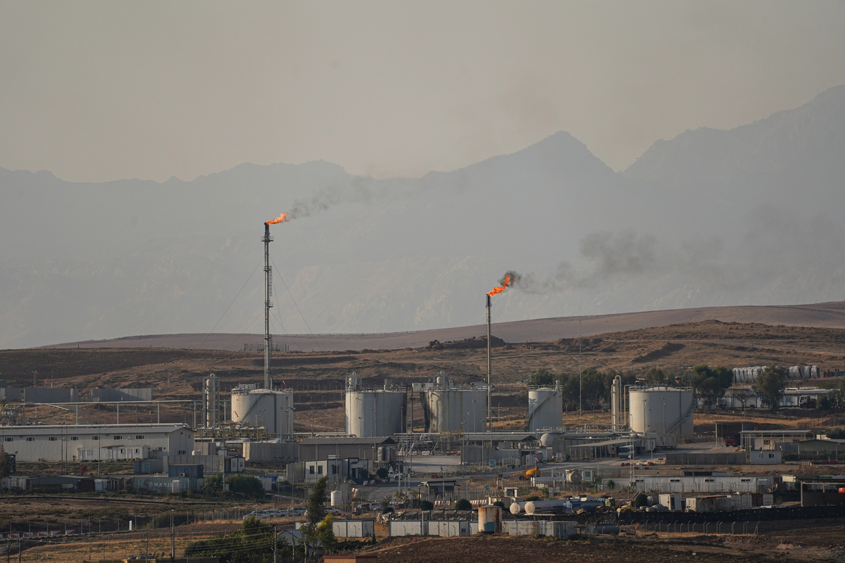 IEA: Petrol stokları kritik seviyeye düşebilir