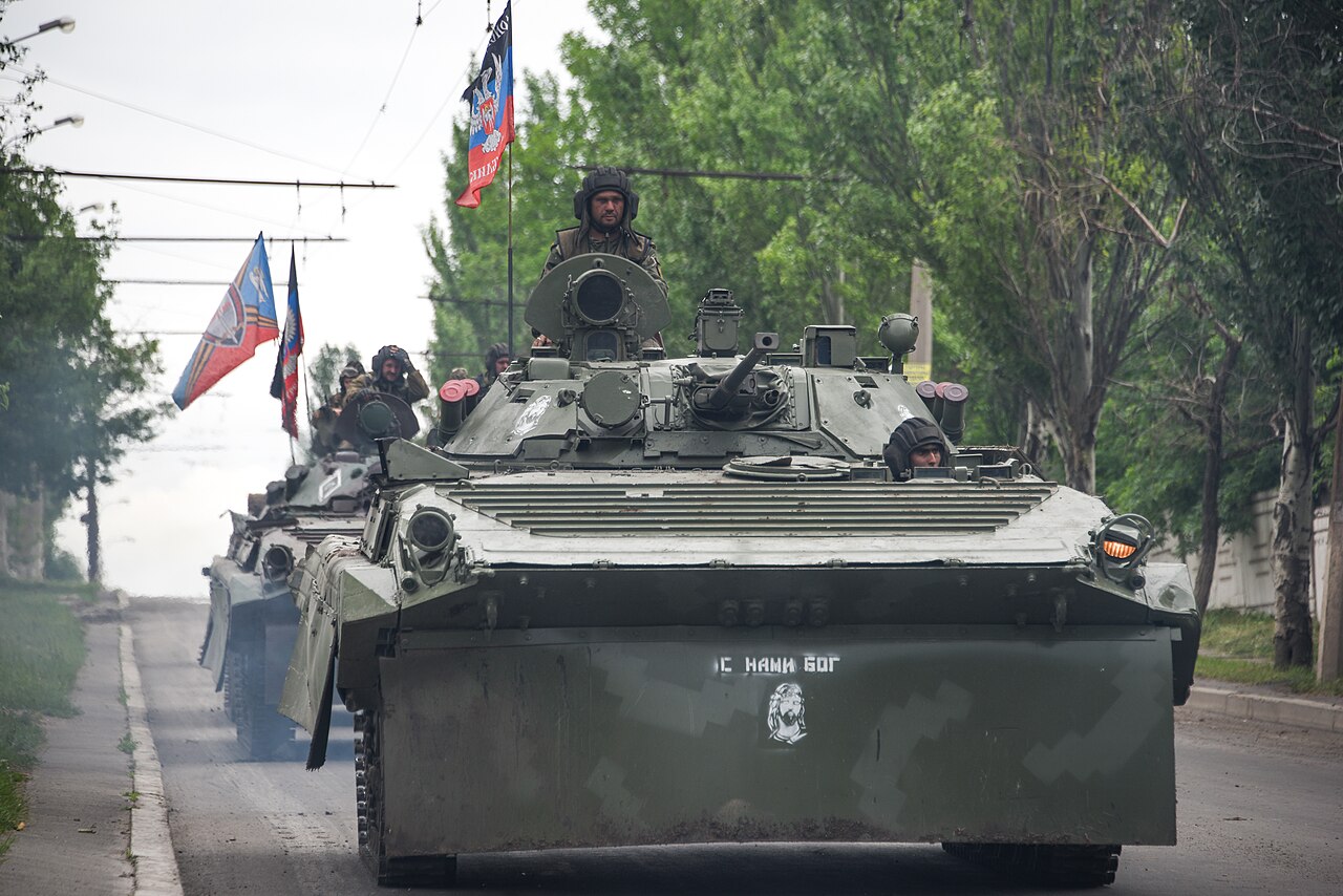İHA Korumalı Aşk: Ukraynalı Çift Kramatorsk'ta Evlendi