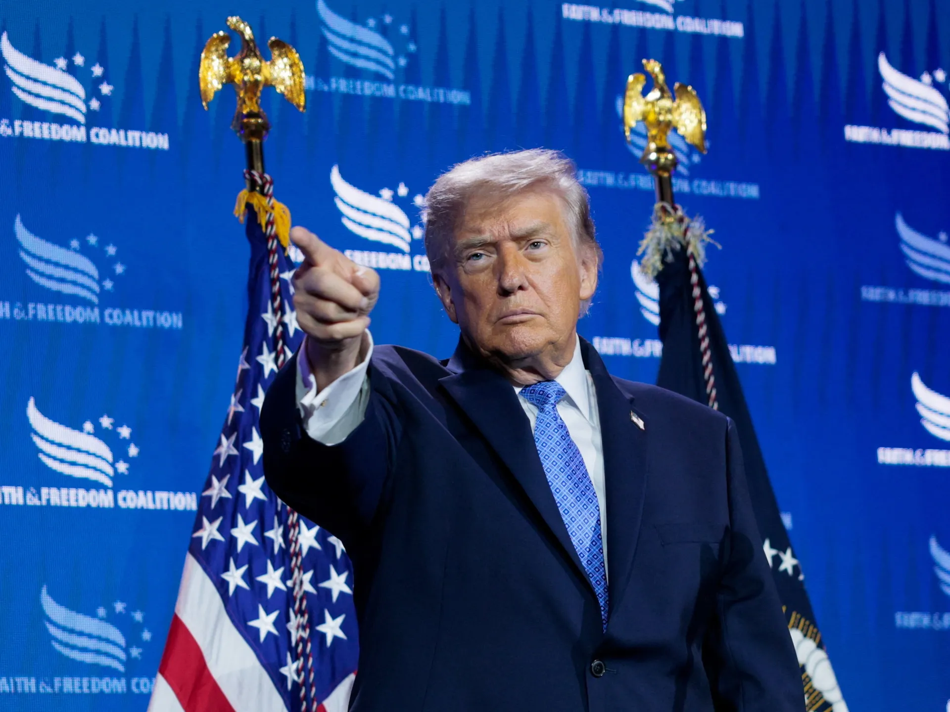 ABD'de İlerici Zaferler Sonrası Trump'tan 'Tanrısız Komünistler' Saldırısı