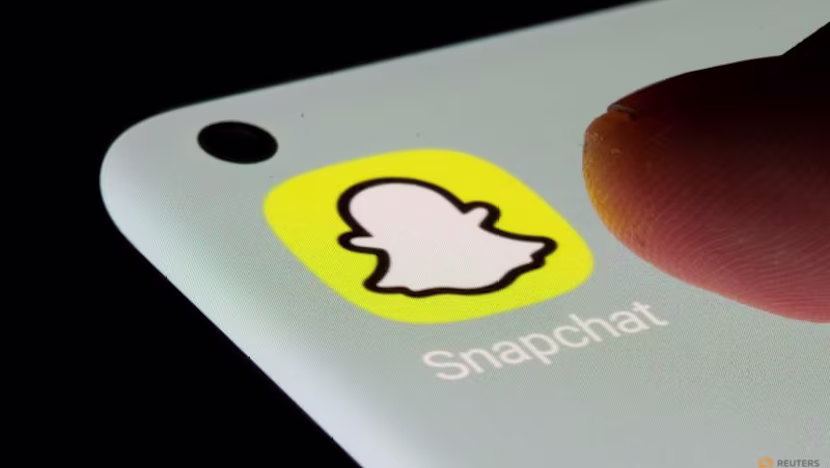 Illinois'li hacker çıplak fotoğraflar için Snapchat hesaplarını çaldı