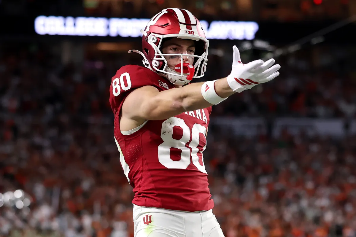 Indiana Futbolu, Big Ten Sezon Öncesi Onur Listesi'nde Başı Çekiyor