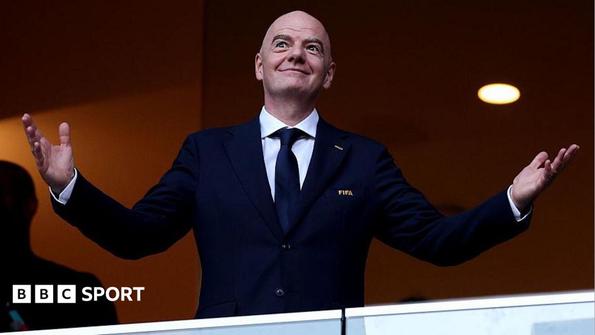 Infantino 64 takımlı Dünya Kupası'nı gündeme aldı