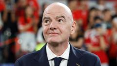 Infantino: Dünya futbolunun 'ezici çoğunluğu' beni destekliyor