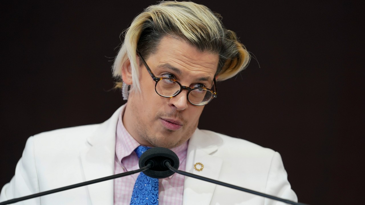 İngiliz Aşırı Sağcı Yiannopoulos ABD'de Gözaltına Alındı
