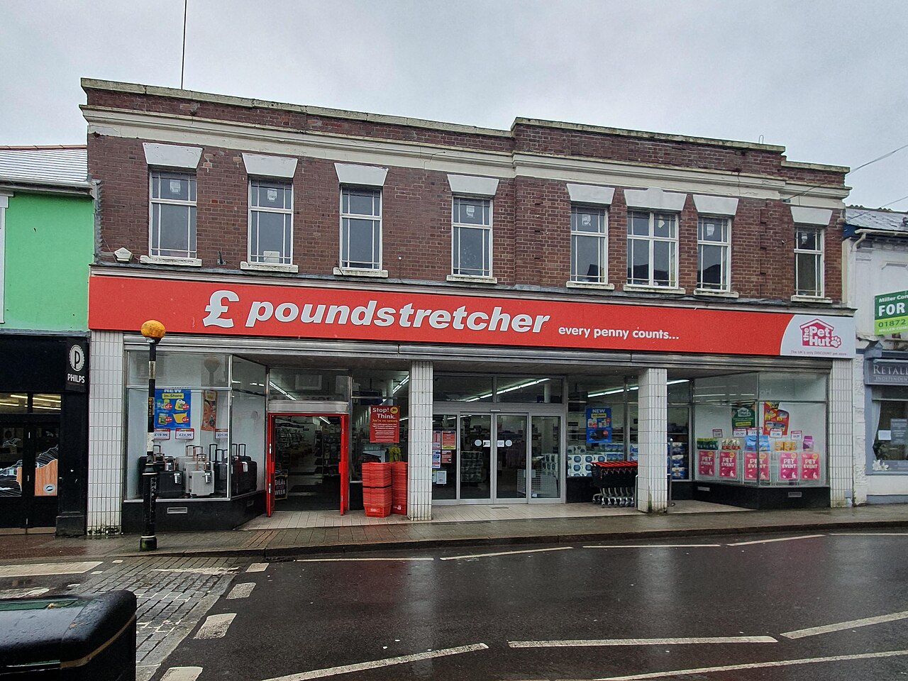 İngiliz İndirim Marketi Poundstretcher Kira İndirimi Planına Malikane Sahiplerinden Sert Tepki