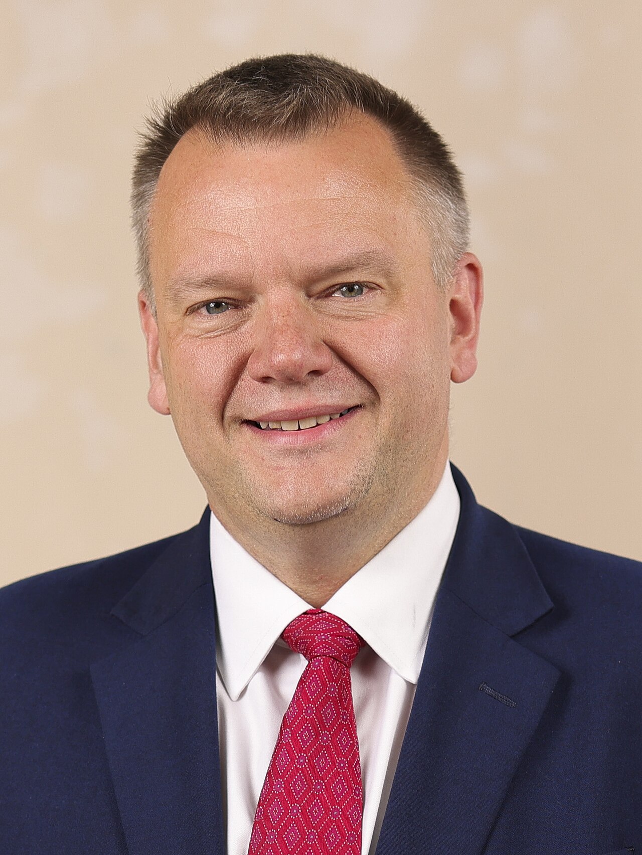 İngiltere’nin Brexit Bakanı görevden alındı