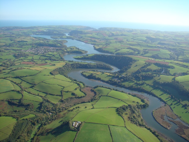 İngiltere'de Devon halkı River Dart kirliliğini takip ediyor