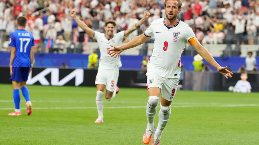 İngiltere'den Dünya Kupası'na Fırtına Gibi Başlangıç: Kane Çift Golle Yıldızlaştı