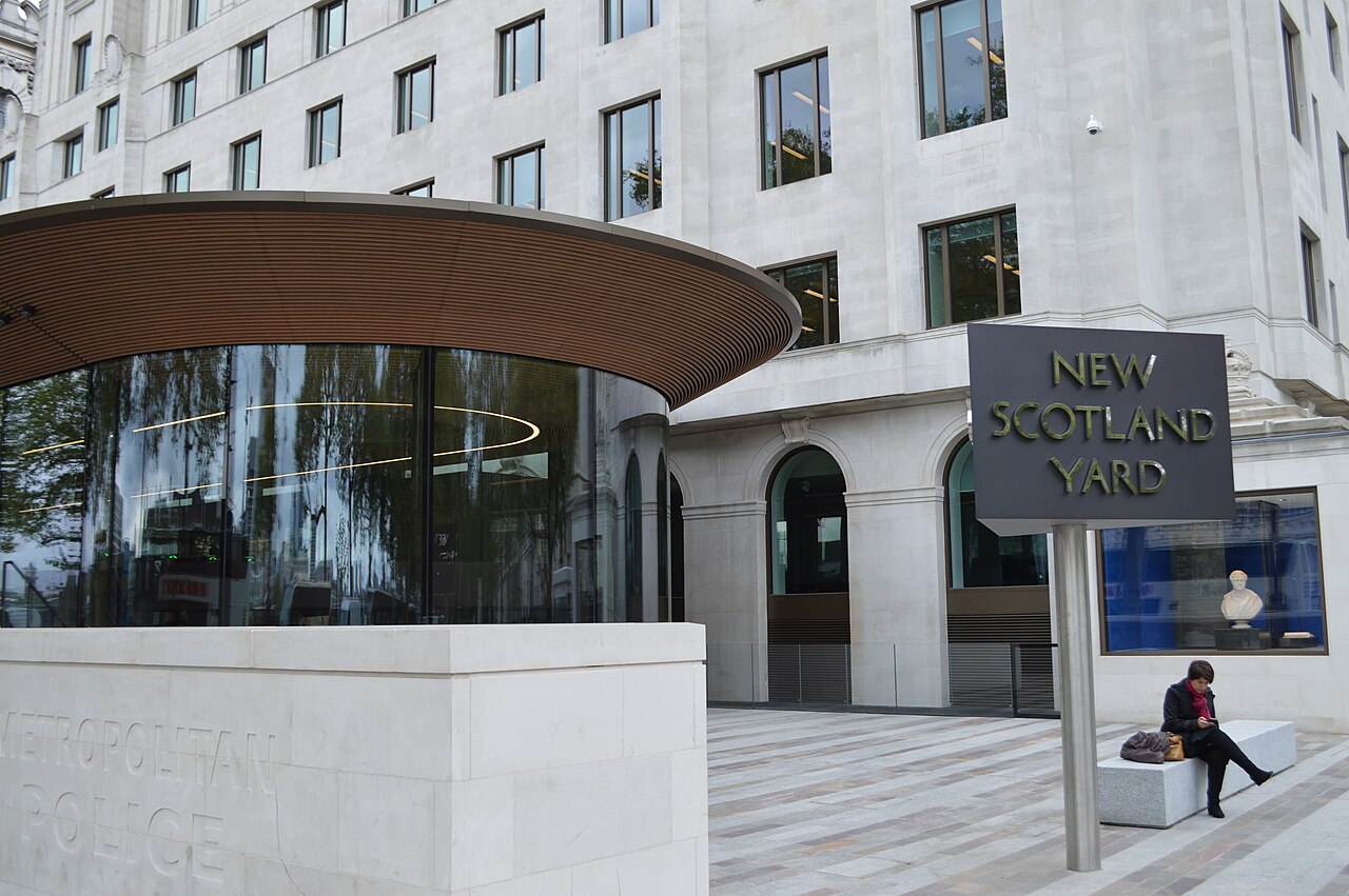 İngiltere'de Met Police: Filistin yanlısı paylaşım suç değil