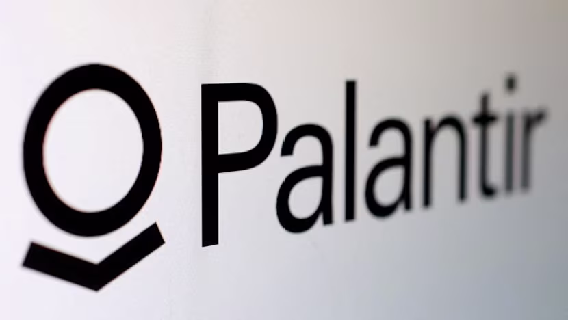 İngiltere, Palantir NHS Sözleşmesini Fesih Maddesi İçin Baskı Altında İnceliyor