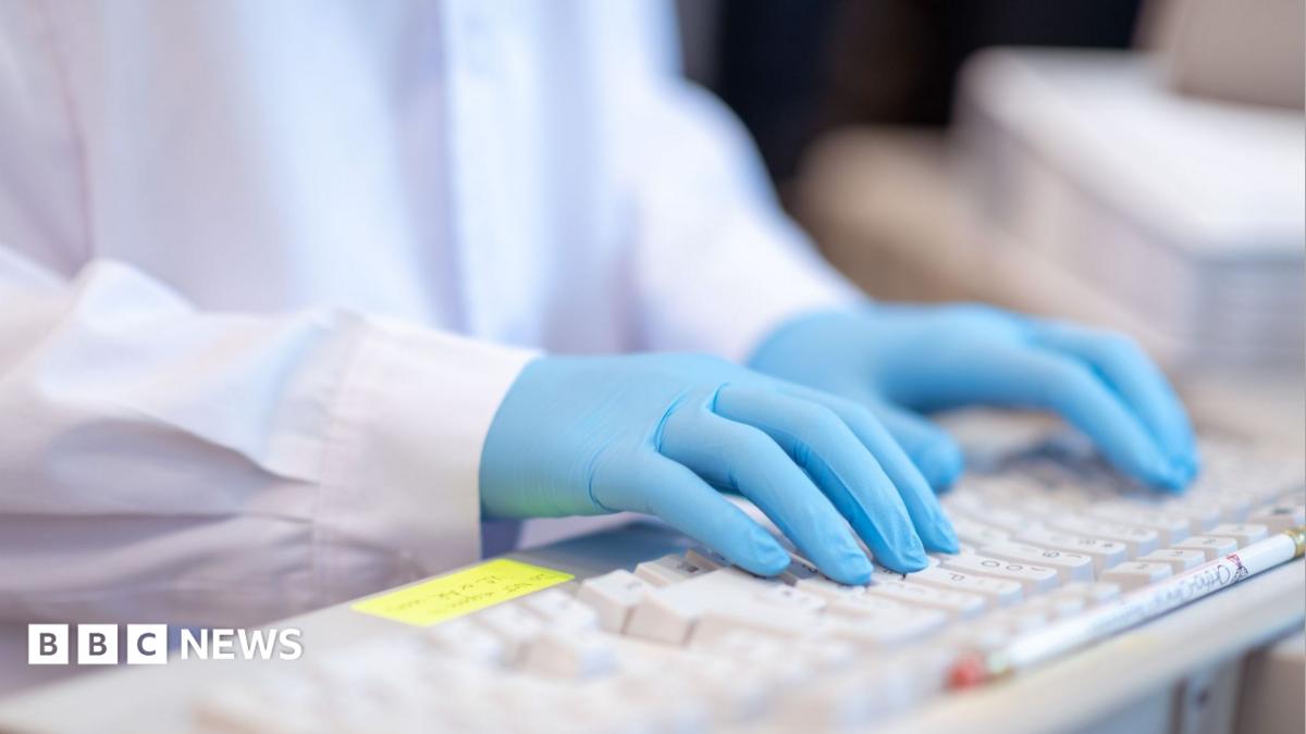 İngiltere 'dünyada ilk' yapay zeka biyogüvenlik laboratuvarına 100 milyon sterlin yatırım yapacak