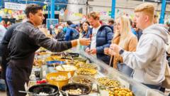 İngiltere'de yemek festivalleri yapay zekâ destekli dolandırıcılık ağında