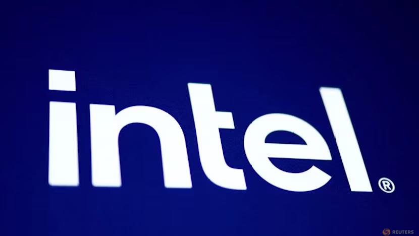 Intel, paketleme hamlesi için sektör duayeni Seok-Hee Lee'yi göreve getirdi