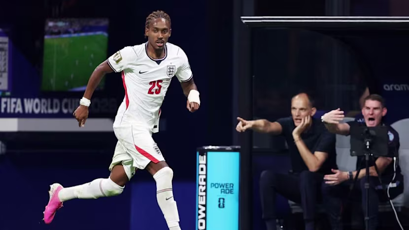 Inter, Tottenham'dan Spence'i Kadrosuna Kattı