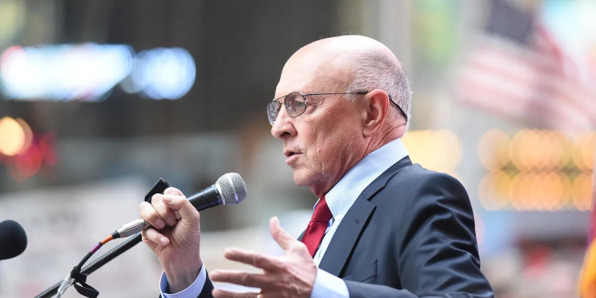 Irak Savaşı'nın Önde Gelen Savunucusu James Woolsey Hayatını Kaybetti
