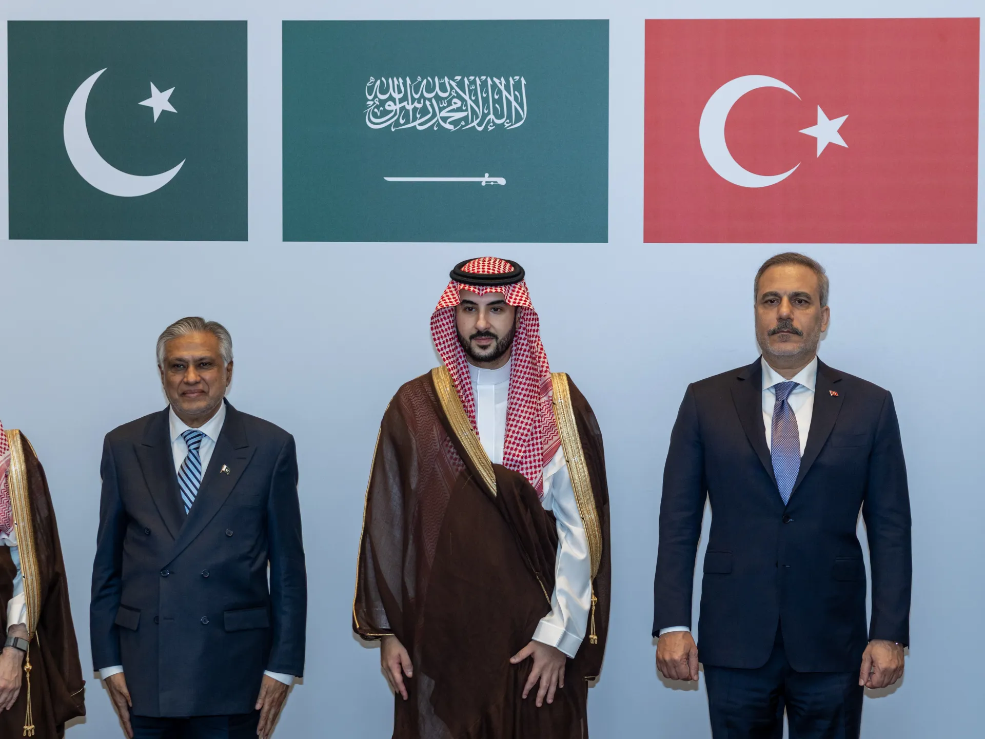İran, ABD saldırısına hazır; Yemen'de çatışmalar şiddetleniyor