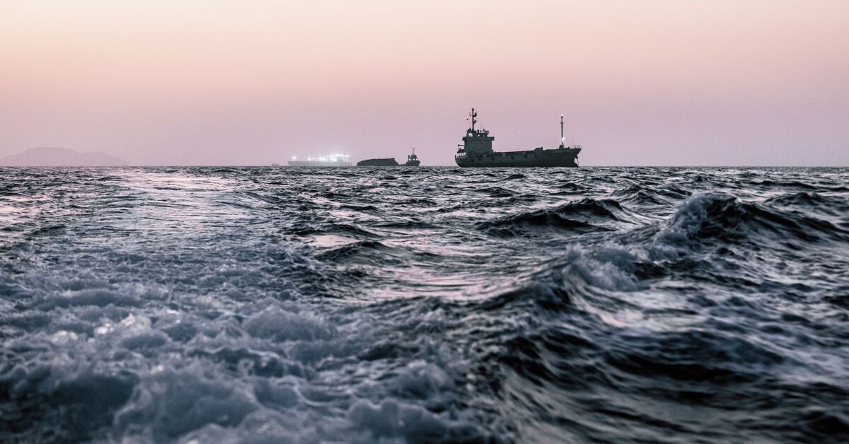 İran, Basra Körfezi'nde 'yaptırım bölgesi' ilan ediyor