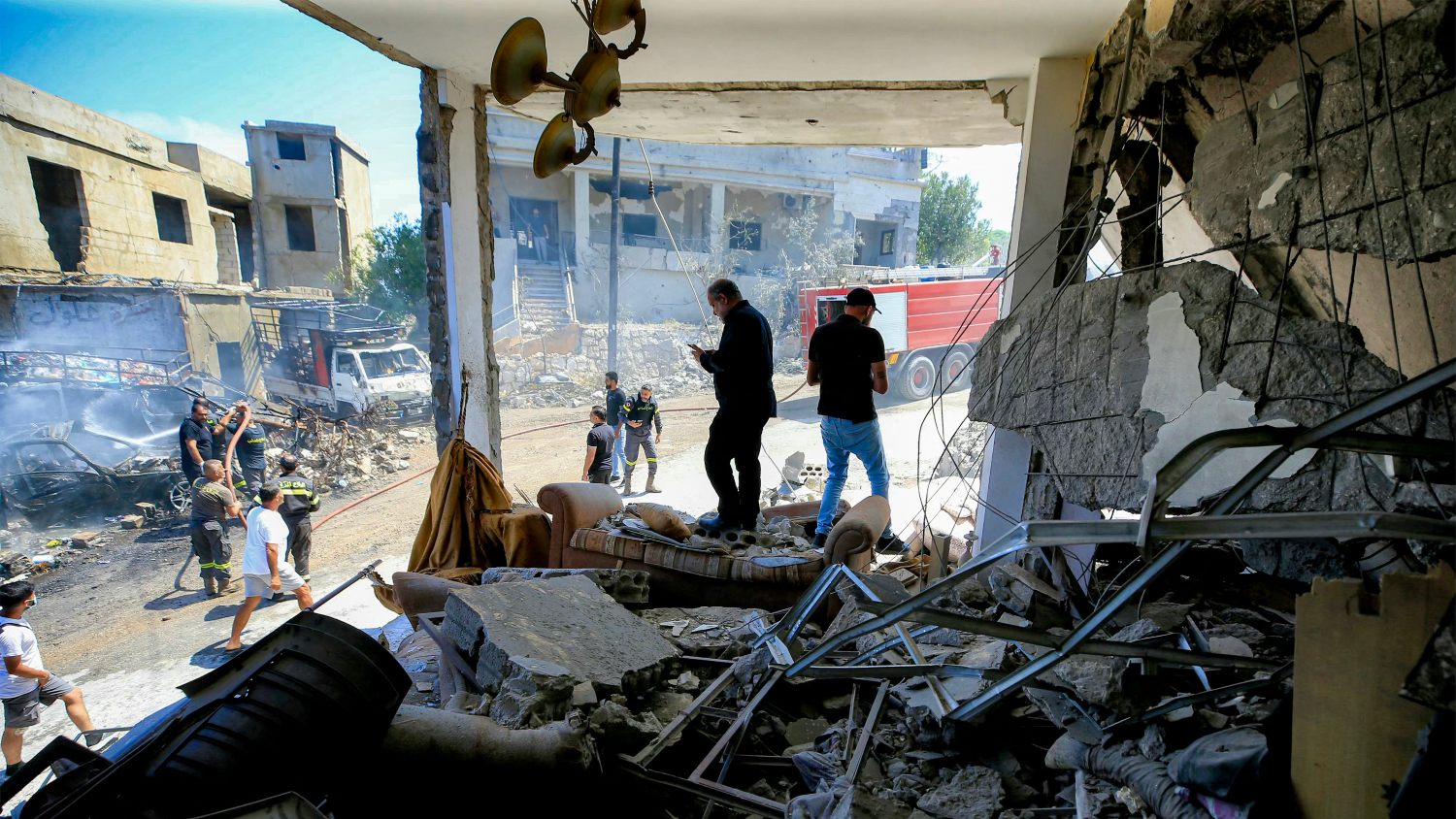İran Devrim Muhafızları, İsrail'in Ramat David Hava Üssü'nü Vurduğunu Açıkladı