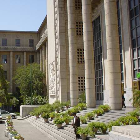 İran, 'düşman casusluğu' suçlamasıyla 394 kişinin mal varlığına el koydu