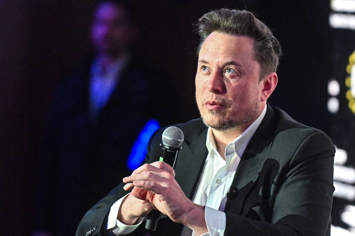 İran, Elon Musk'ın varlıklarını askeri hedef listesine almayı değerlendiriyor