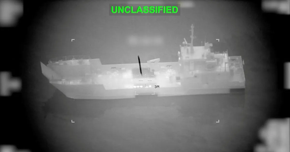 ABD'nin İddiası Gerçek mi? İran Hürmüz'ü Roketle Mayınlayabilir mi
