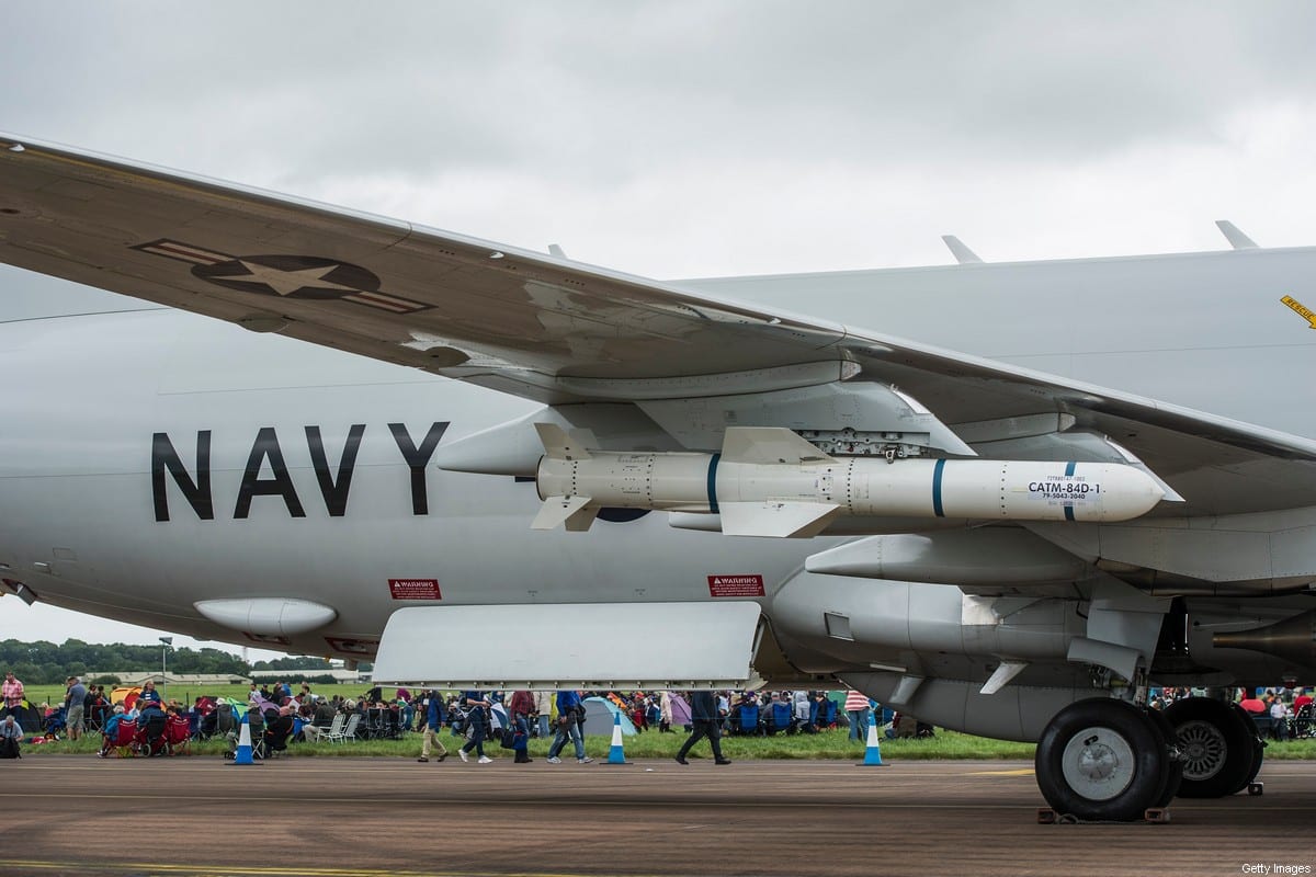 İran, İngiltere'nin Tahran Büyükelçisini RAF Fairford planı iddiaları nedeniyle Dışişleri'ne çağırdı