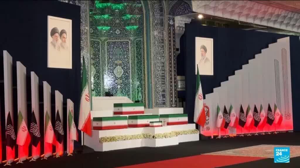 İran lideri Hamaney'in cenazesi binlerce kişinin katılımıyla başladı