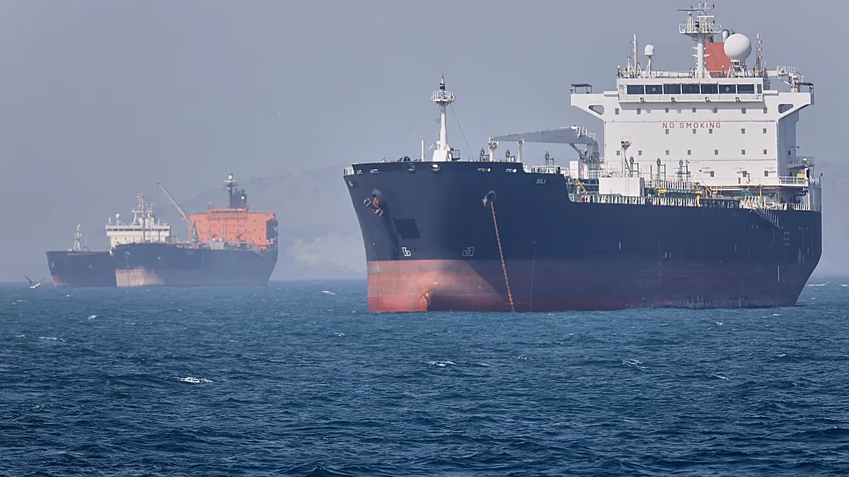 İran petrol tankerleri ABD ablukasını aştı, barış imza töreni öncesi kritik adım