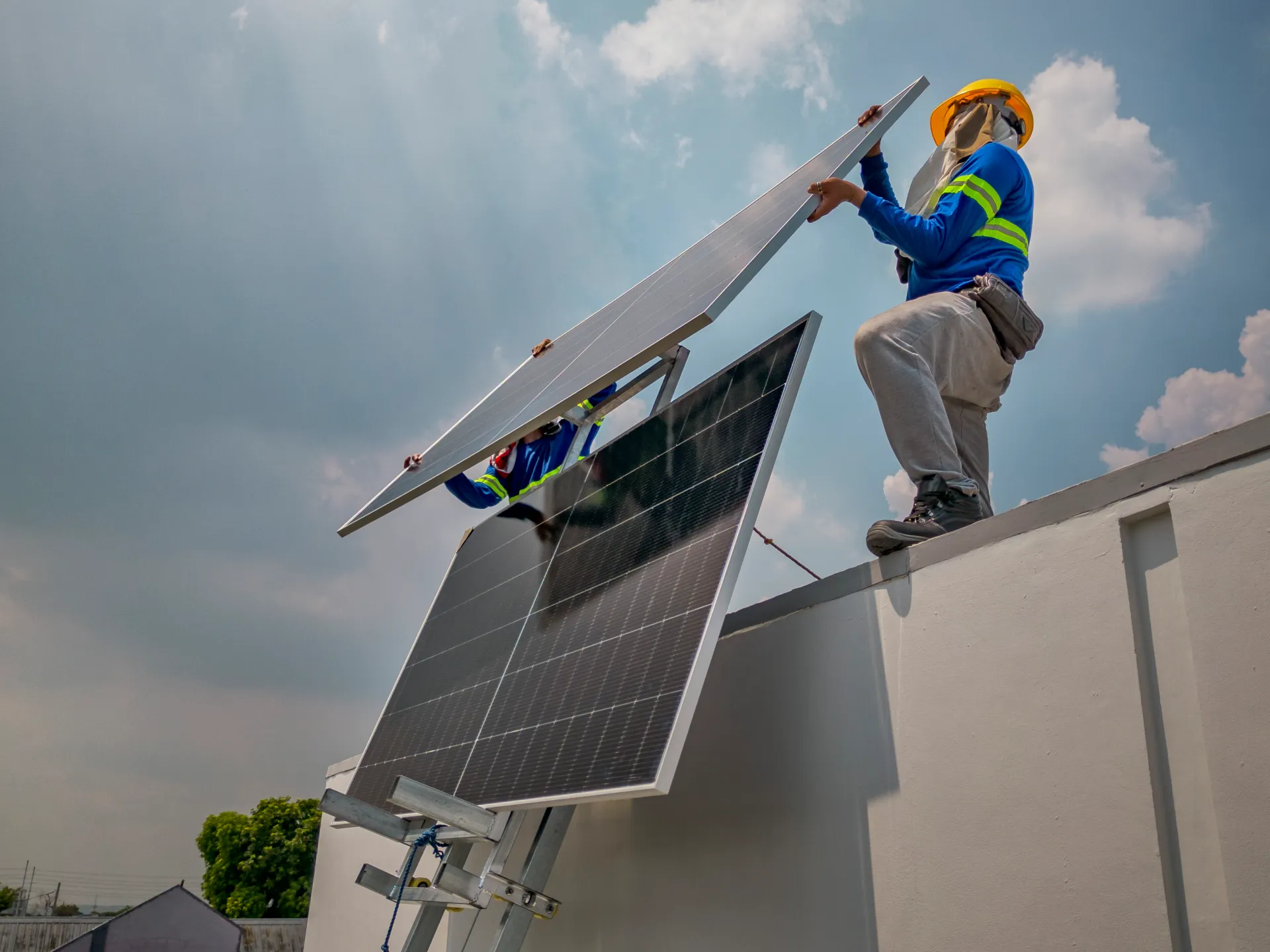 İran Savaşı Enerji Maliyetlerini Artırınca Filipinler'de Güneş Enerjisi Patladı