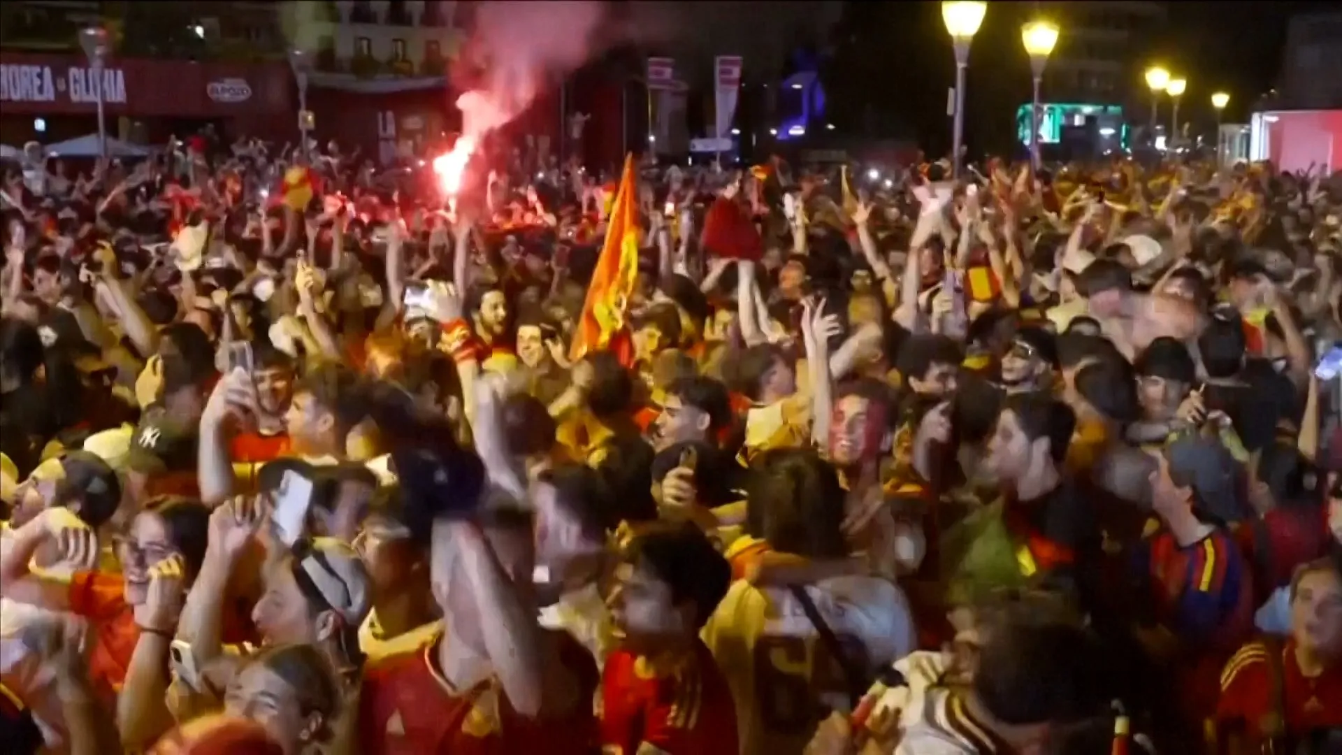 Arjantin'i Yenen İspanya Dünya Kupası'nı Kazandı, Madrid'de Coşku