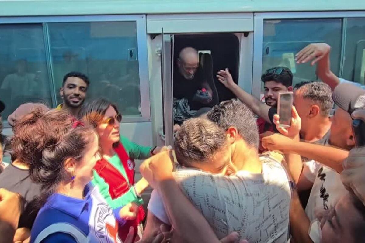 İsrail, 9 Filistinliyi Kerem Ebu Salim Sınırında Serbest Bıraktı
