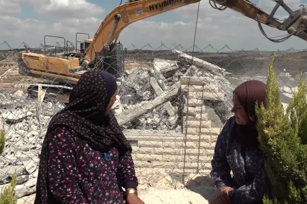 İsrail batı Şeria'da Filistinli evini yıktı