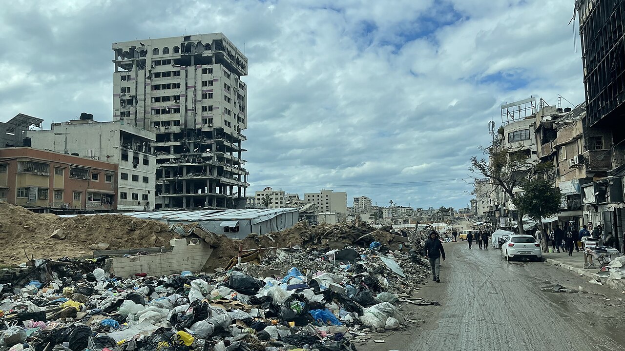 İsrail Gazze'de İki Çocuğun Aralarında Olduğu Üç Kişiyi Öldürdü