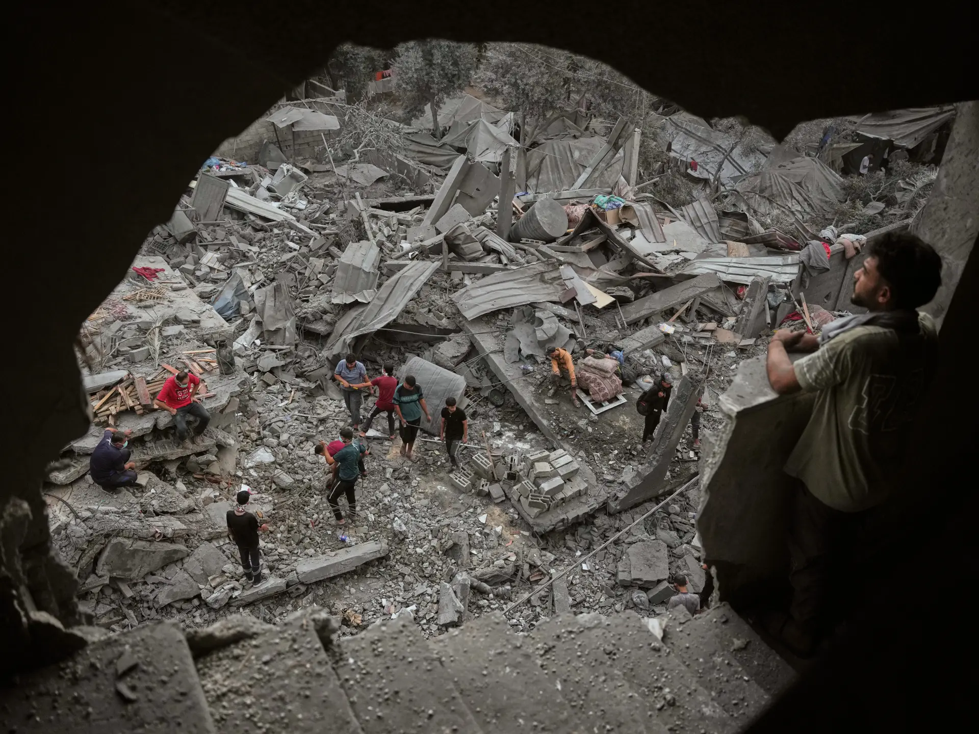 İsrail Hava Saldırısı Gazze'de Bir Filistinli Kadını Öldürdü