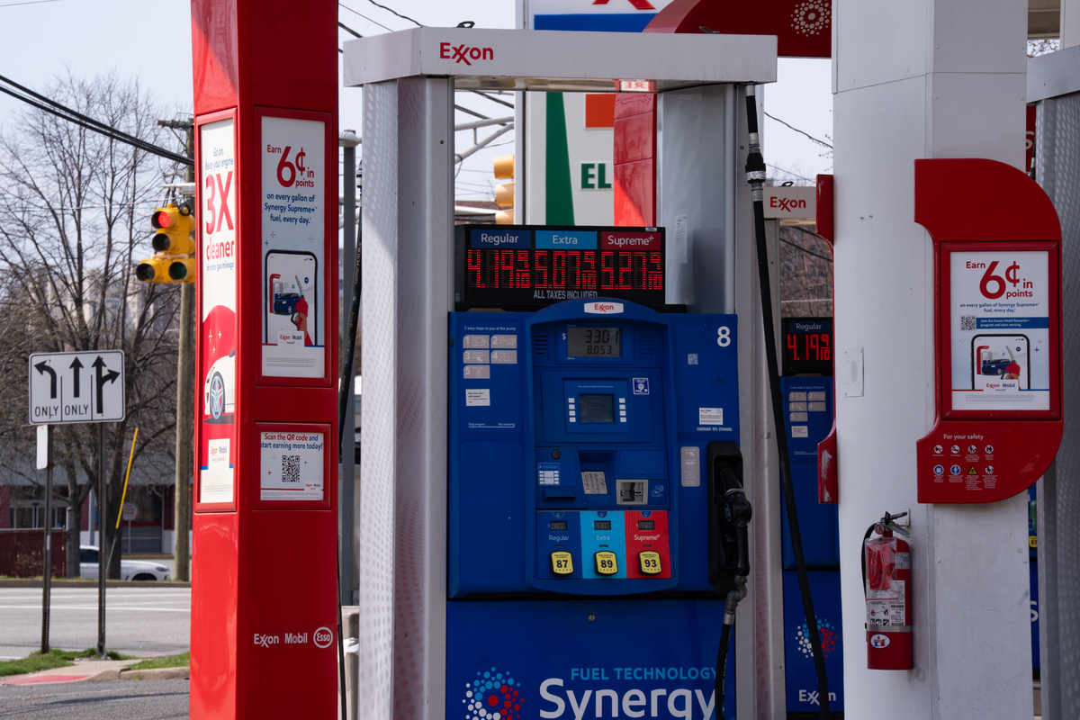 İsrail'in Lübnan'a kara harekâtı petrol fiyatlarını yükseltti